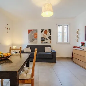 Tarzana 11 - Cala Di , Palermo Italien